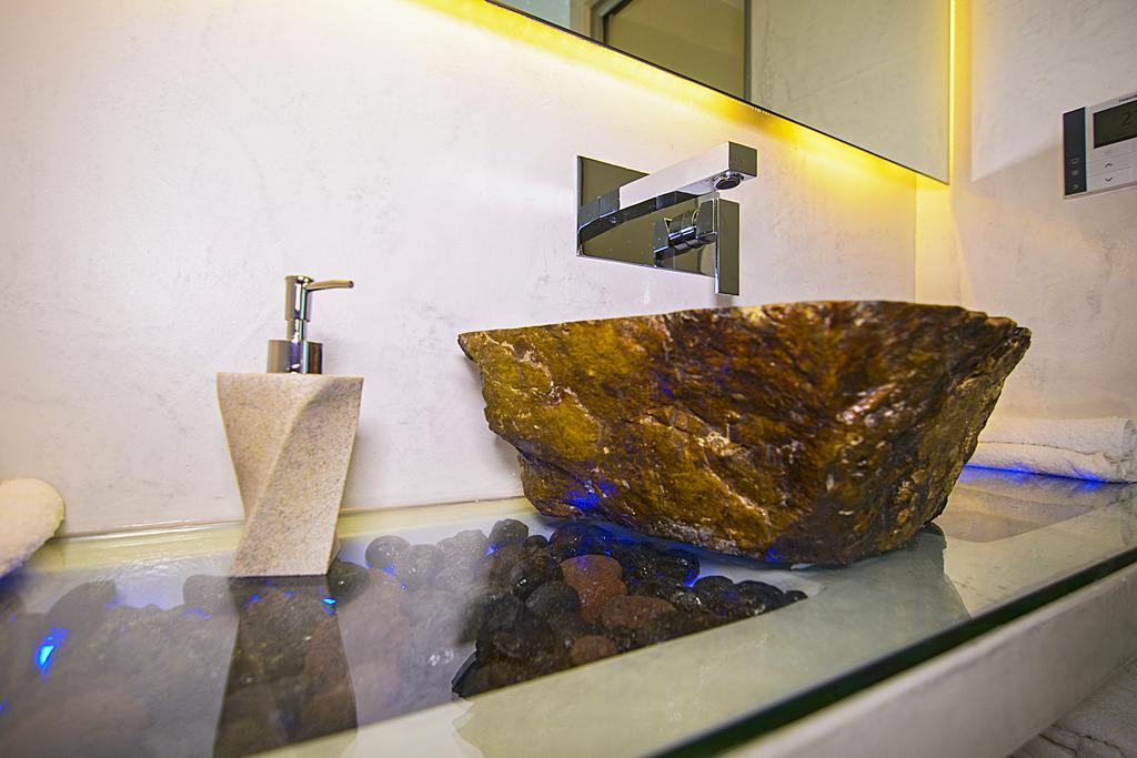 Santorini Loft Apartment Kamari  Exterior photo